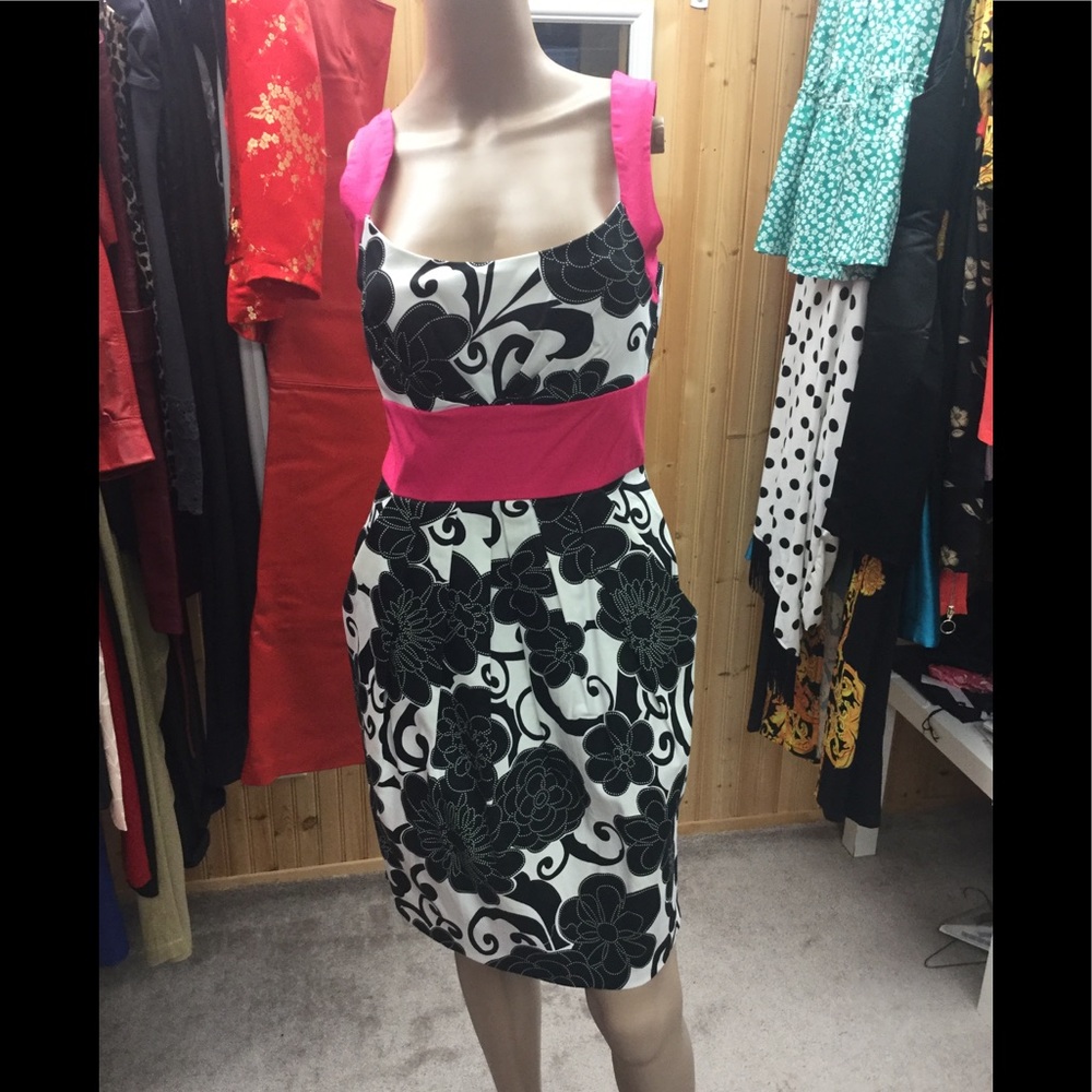 Black, white, and pink size 8 dress